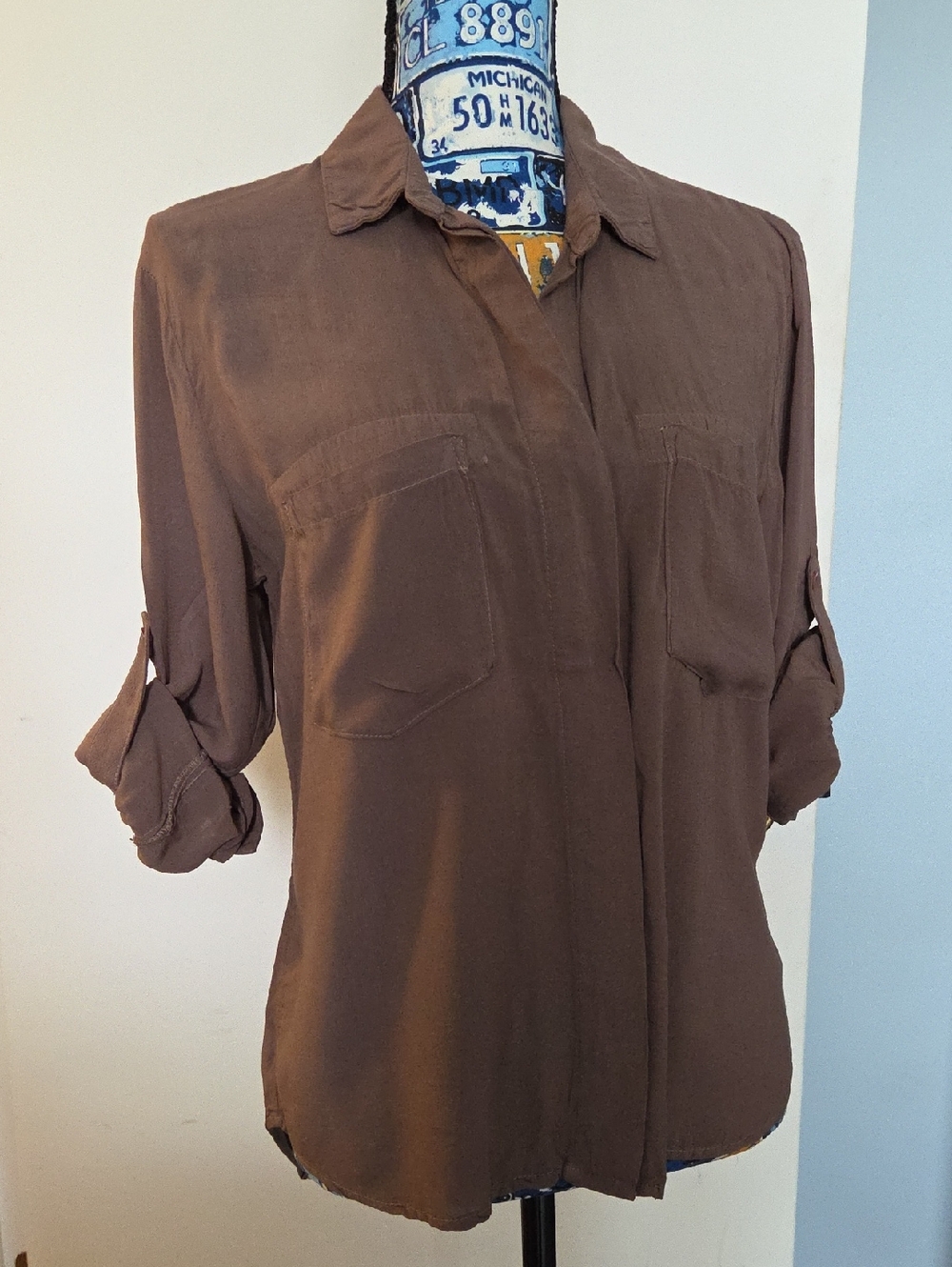 Cloth & Stone XS Taupe Button Up